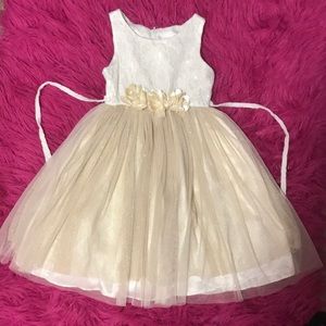 Girl size 6 ivory/gold dress